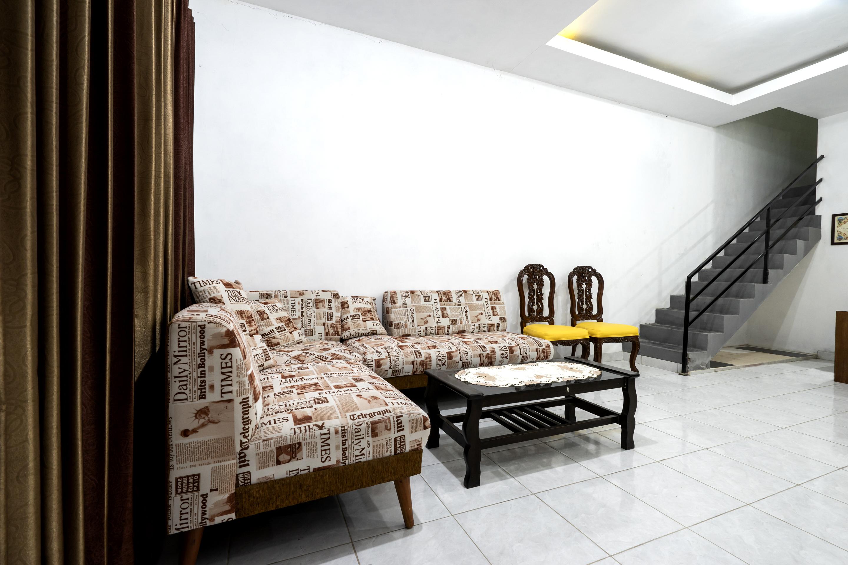 Oyo 2098 Homestay Kk Ngaglik Екстер'єр фото